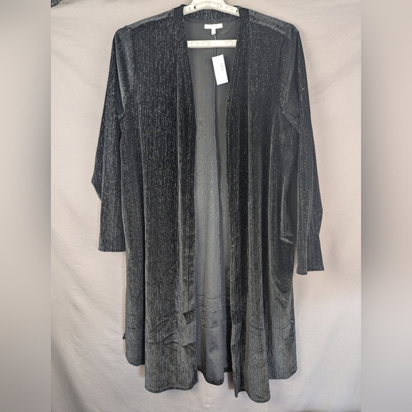 Maurices Velour Long Kimono 1X NWT And Has Silver Threads Throughout - Picture 1 of 12